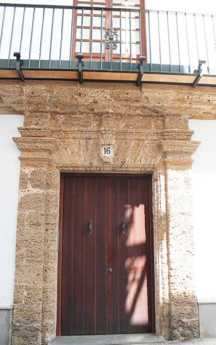 Fancy Apartment In A Historic House, Chiclana City Center By C. Dreams Chiclana de la Frontera Exterior foto